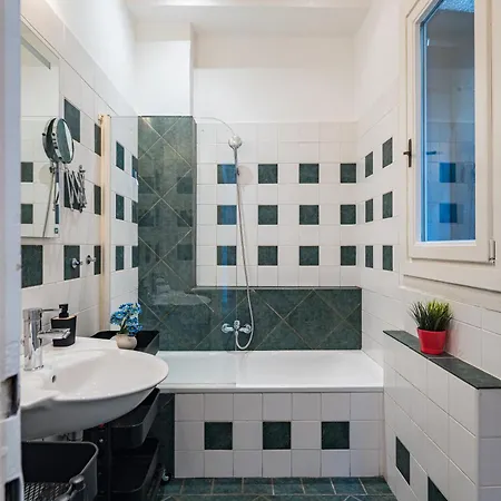 Akacfa Living * Budapest