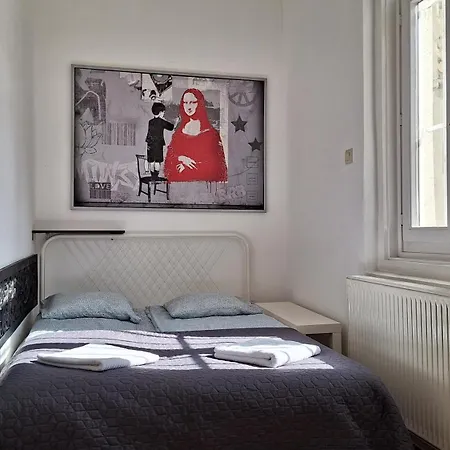 Akacfa Living Apartment *