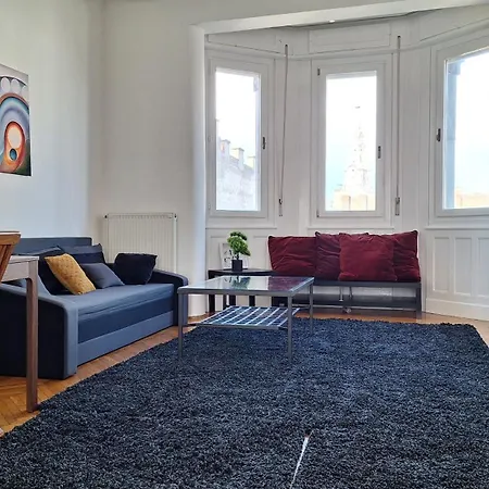 Apartment Akacfa Living