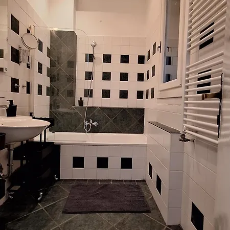 Apartment Akacfa Living *
